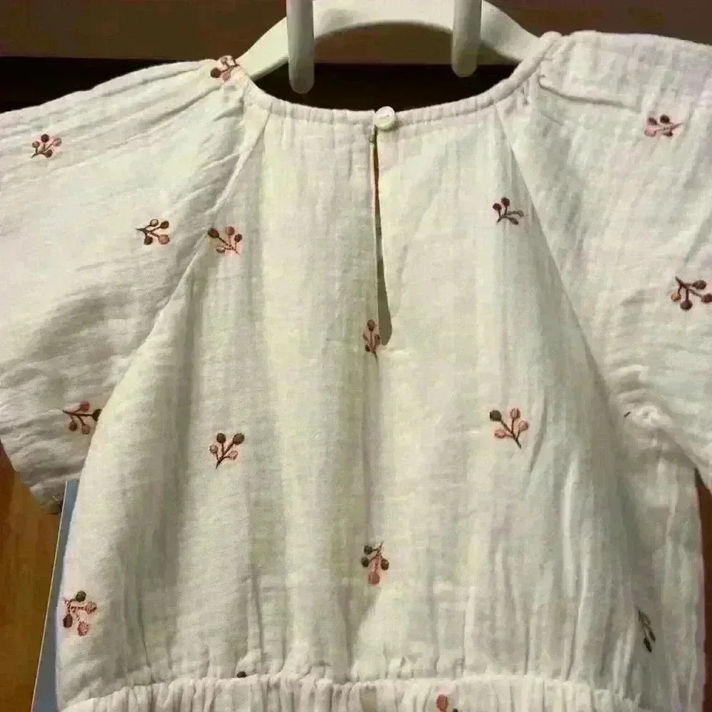 Cat and Jack Girls Off White Short Sleeve Knee Length Dress Size XS (4/5) NWT